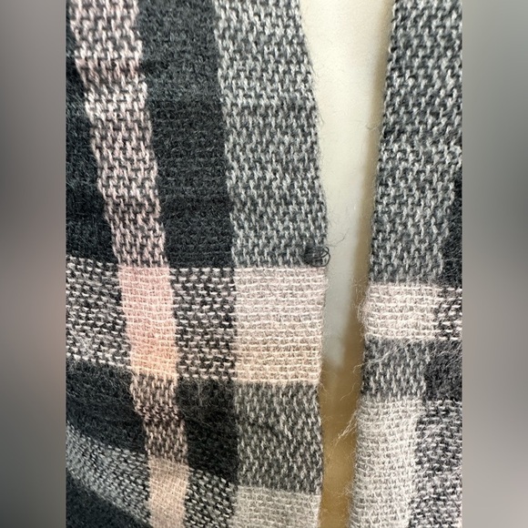 Blanket scarf in gray and pink l color - Picture 3 of 4